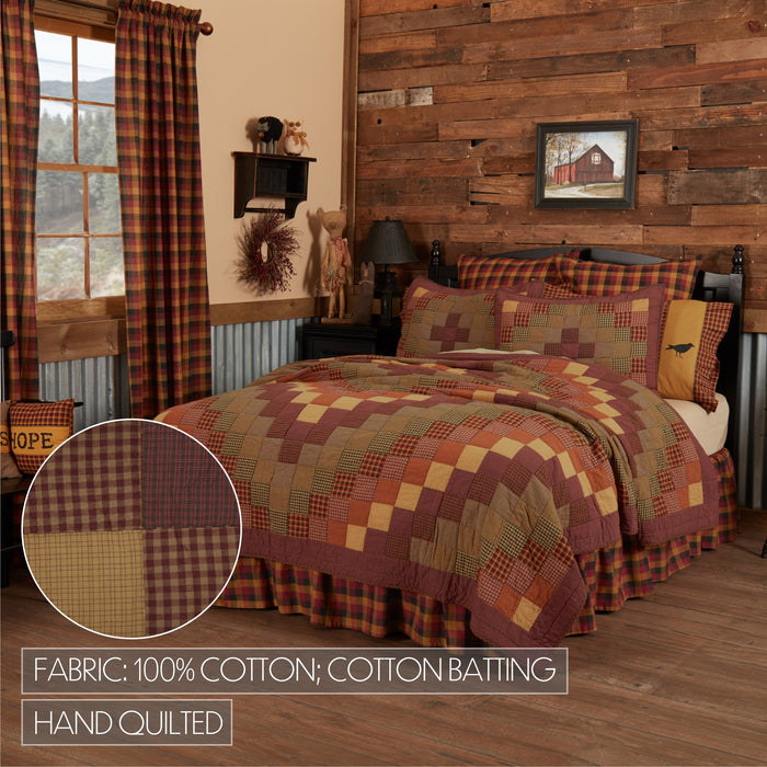 Heritage Farms Luxury King Quilt 120Wx105L